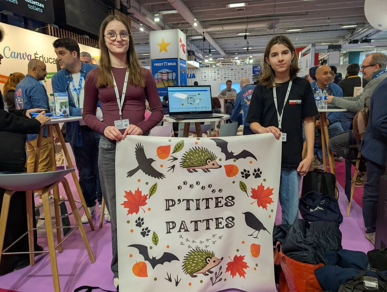La mini-entreprise des collégiens au salon Educatech Expo
